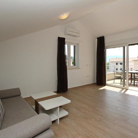 Apartments By The Sea Baska, Krk - 18845 ภายนอก รูปภาพ