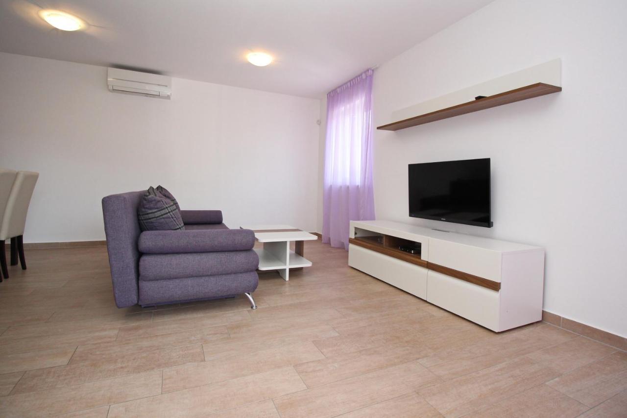 Apartments By The Sea Baska, Krk - 18845 ภายนอก รูปภาพ
