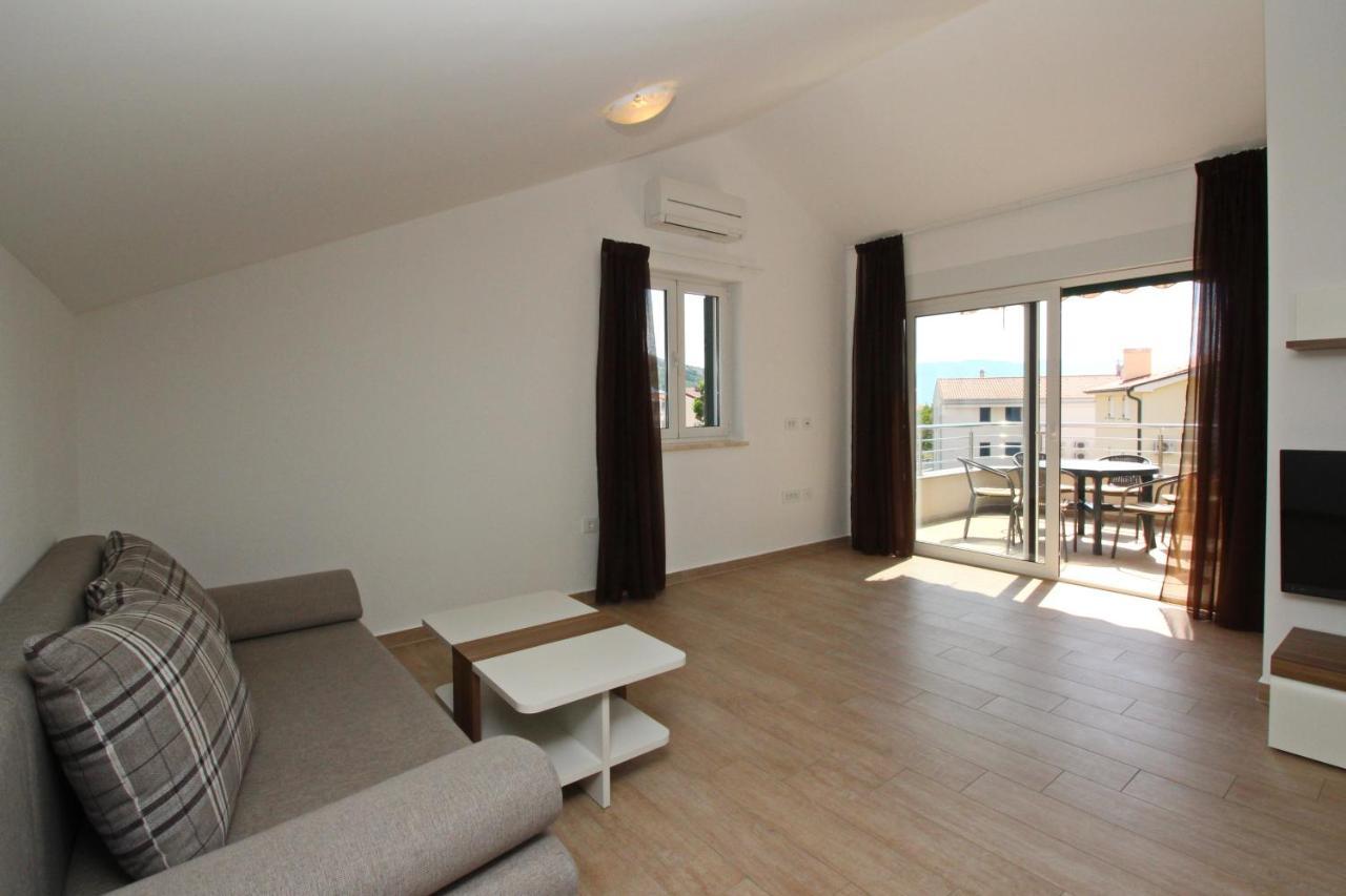 Apartments By The Sea Baska, Krk - 18845 ภายนอก รูปภาพ